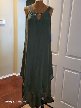 Luxology Olive Green Sleeveless Layered Maxi Dress
